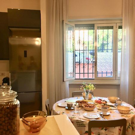 Valla18 Guesthouse ローマ エクステリア 写真