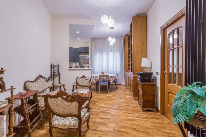 Valla18 Guesthouse ローマ エクステリア 写真