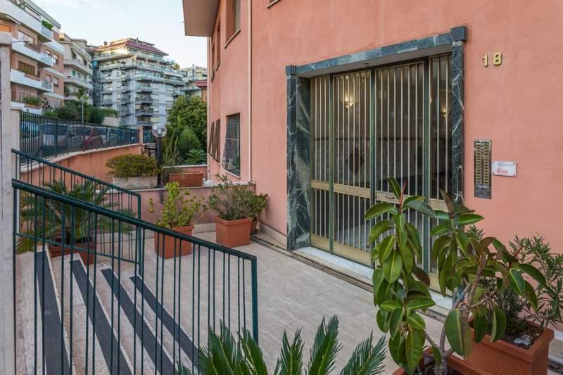 Valla18 Guesthouse ローマ エクステリア 写真