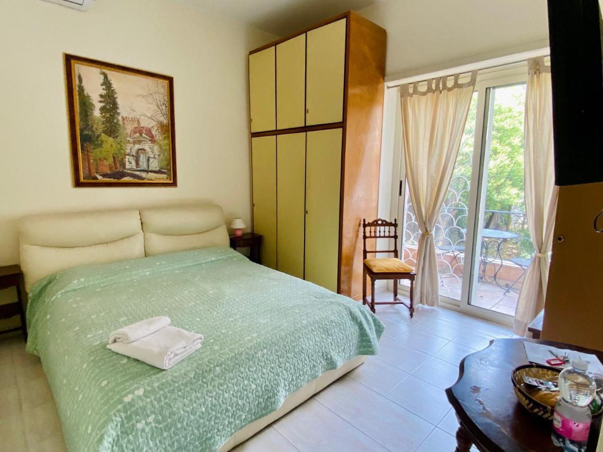 Valla18 Guesthouse ローマ エクステリア 写真